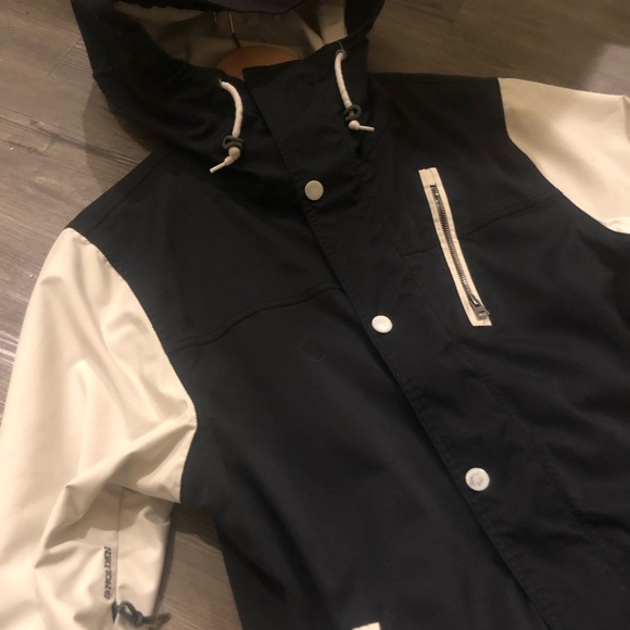 Holton Varsity insulated snowboard jacket - Picture 6 of 11